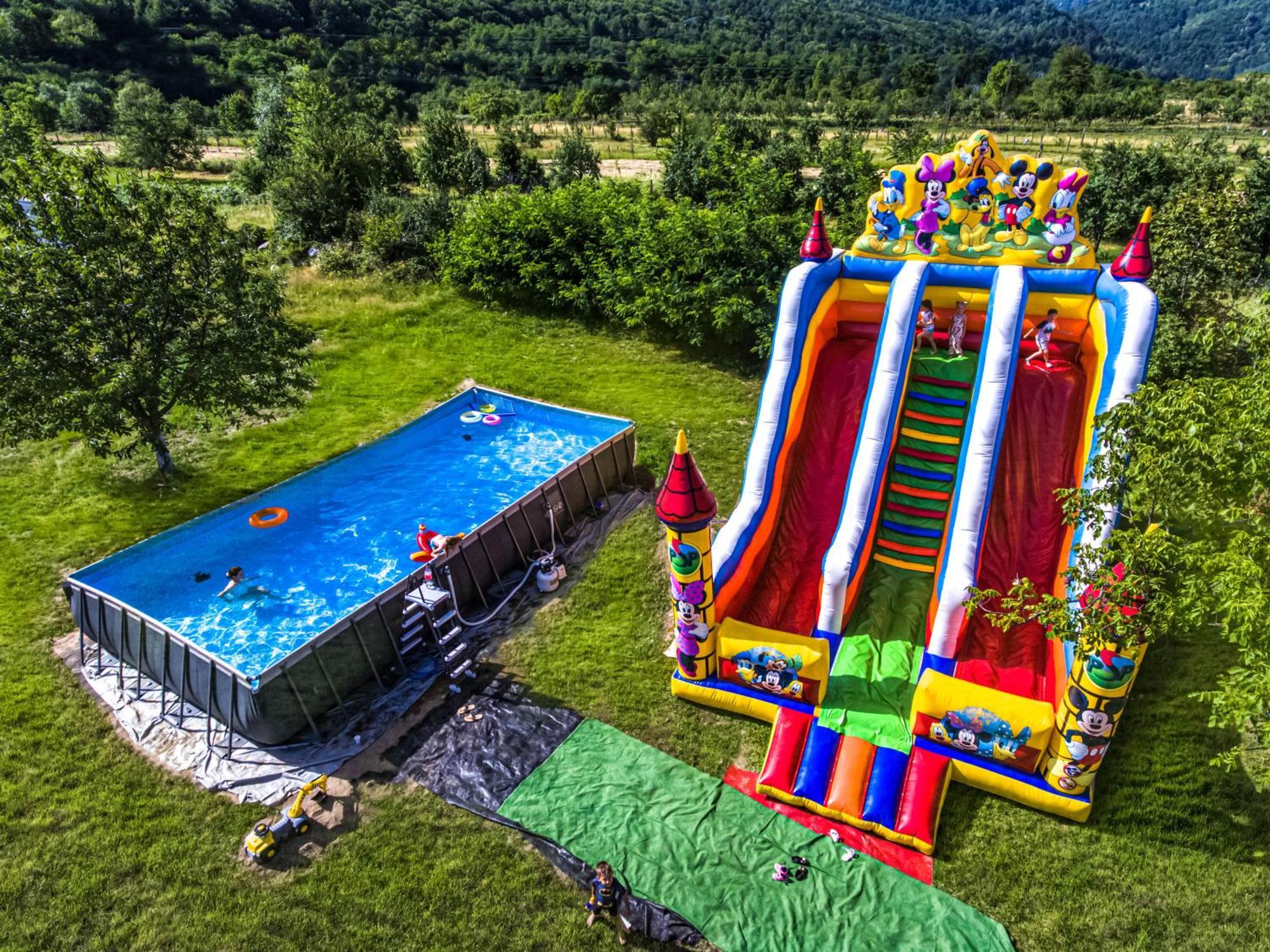 Hotel Transalpina Retreat Novaci-Străini Esterno foto