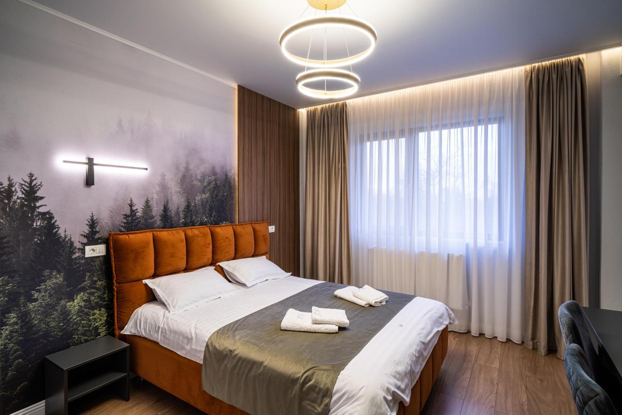 Hotel Transalpina Retreat Novaci-Străini Esterno foto