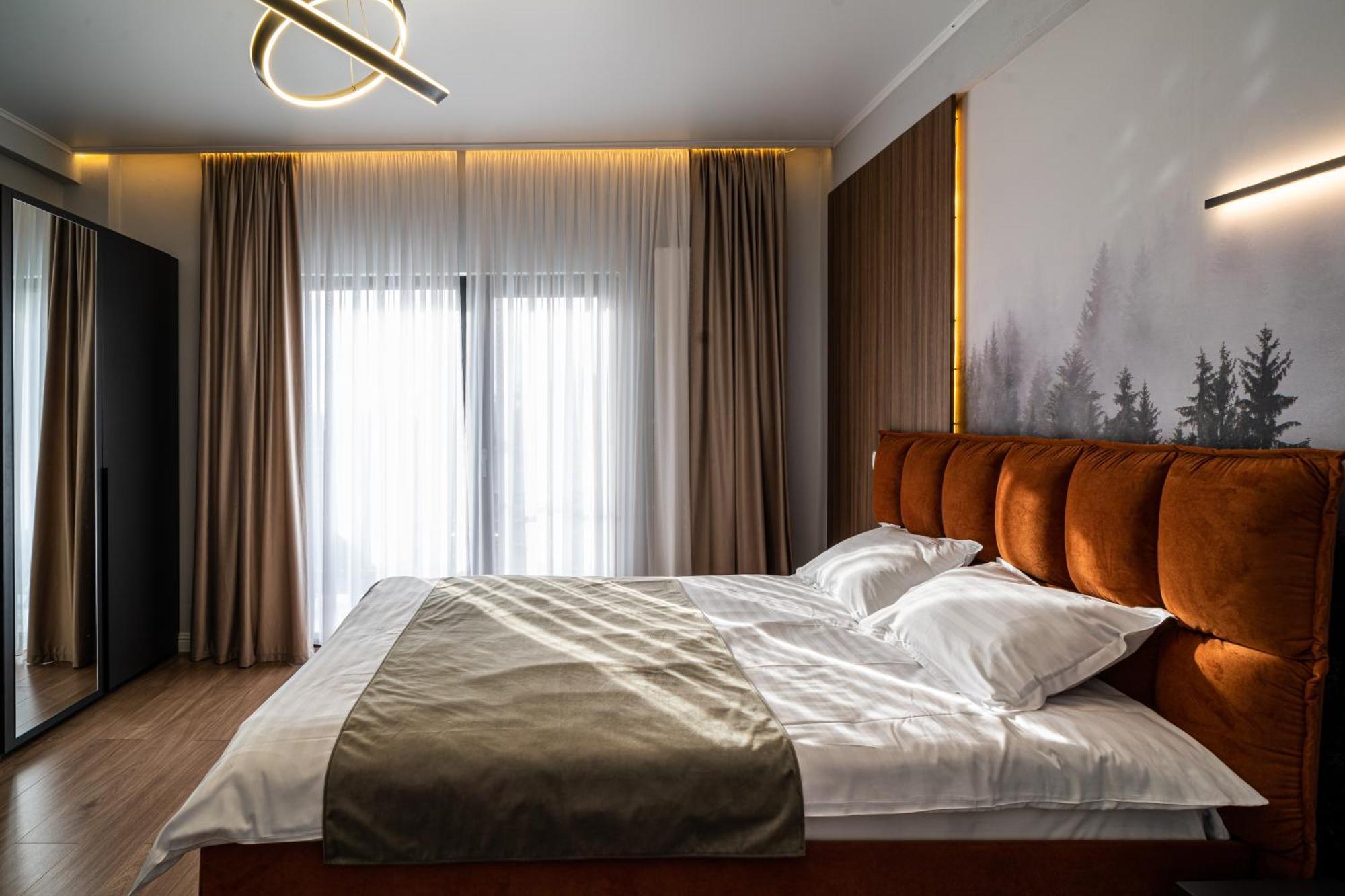 Hotel Transalpina Retreat Novaci-Străini Esterno foto