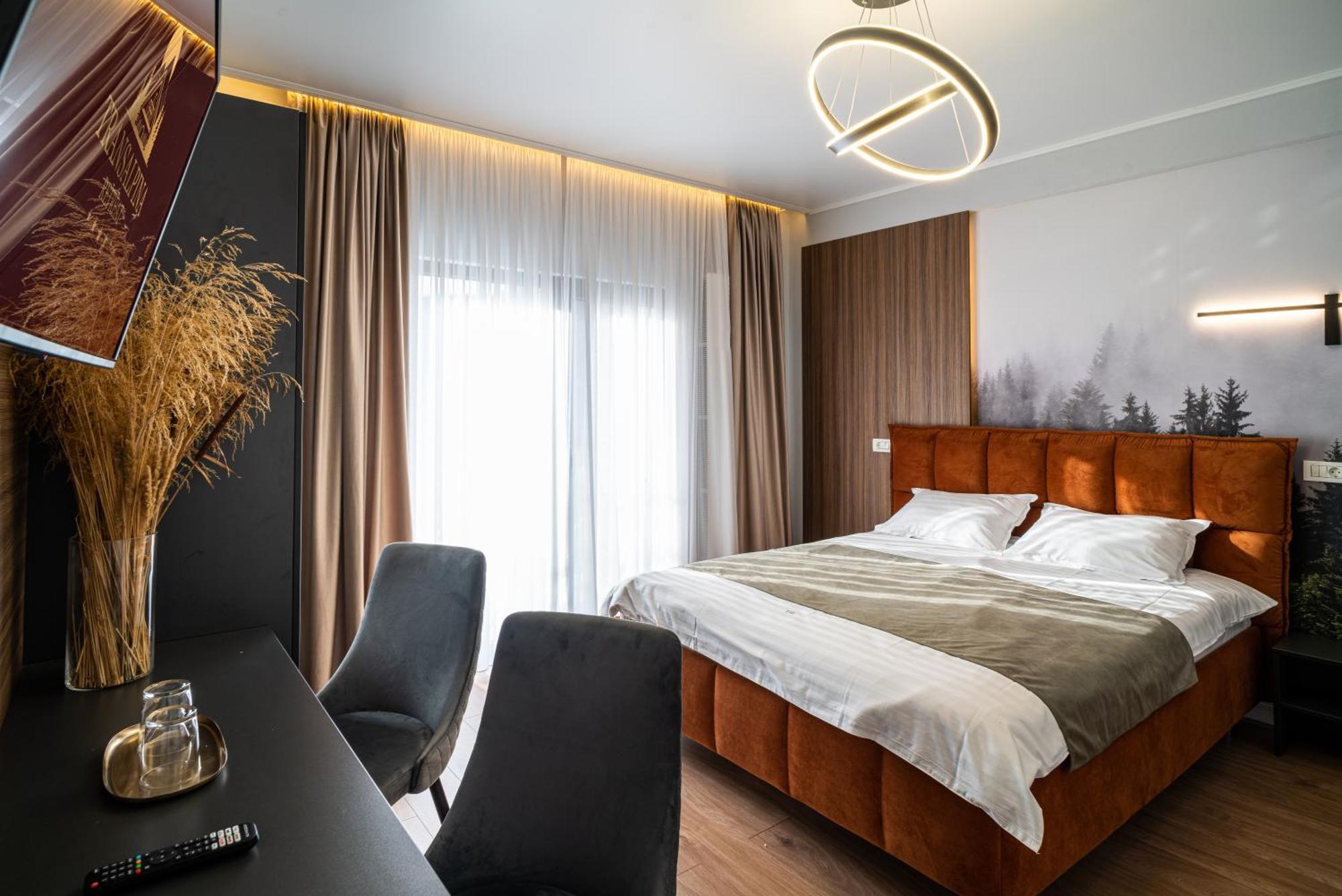 Hotel Transalpina Retreat Novaci-Străini Esterno foto