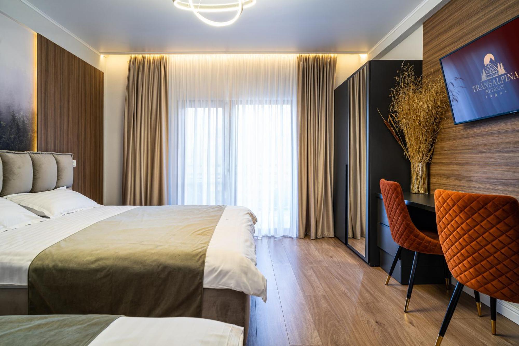 Hotel Transalpina Retreat Novaci-Străini Esterno foto